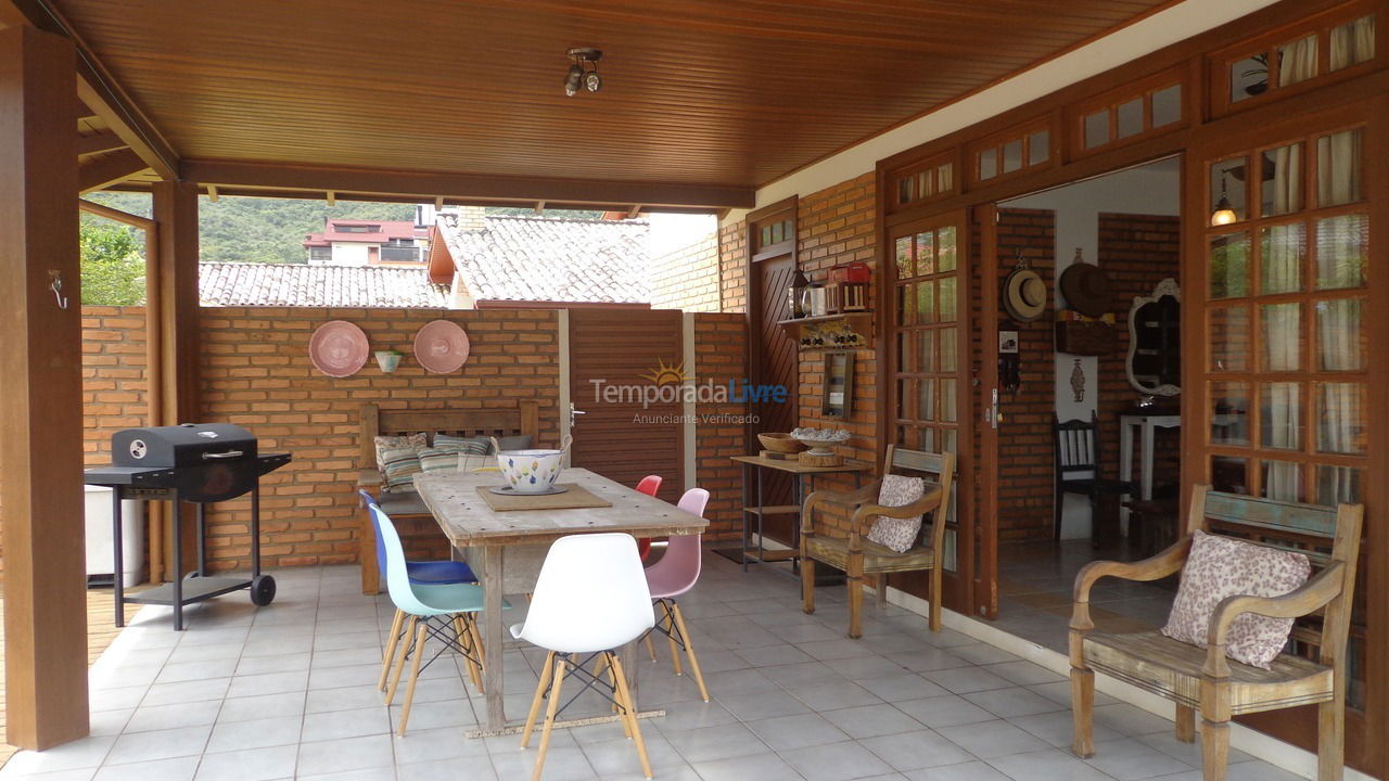 Casa para alquiler de vacaciones em Florianópolis (Cachoeira do Bom Jesus)