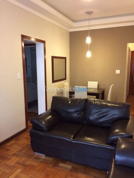 Apartamento para aluguel de temporada em Guarujá (Pitangueiras)