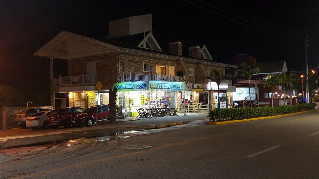 Casa para aluguel de temporada em Bombinhas (Praia de Bombas)