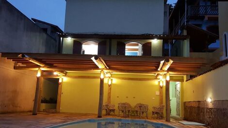 Garagem 4 vagas, churrasqueira, piscina , Deck com varanda