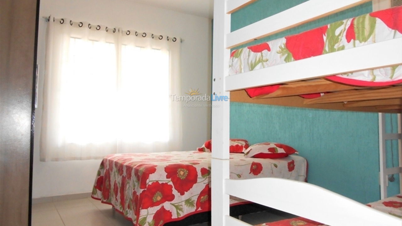 Casa para aluguel de temporada em Florianopolis (Canasvieiras)