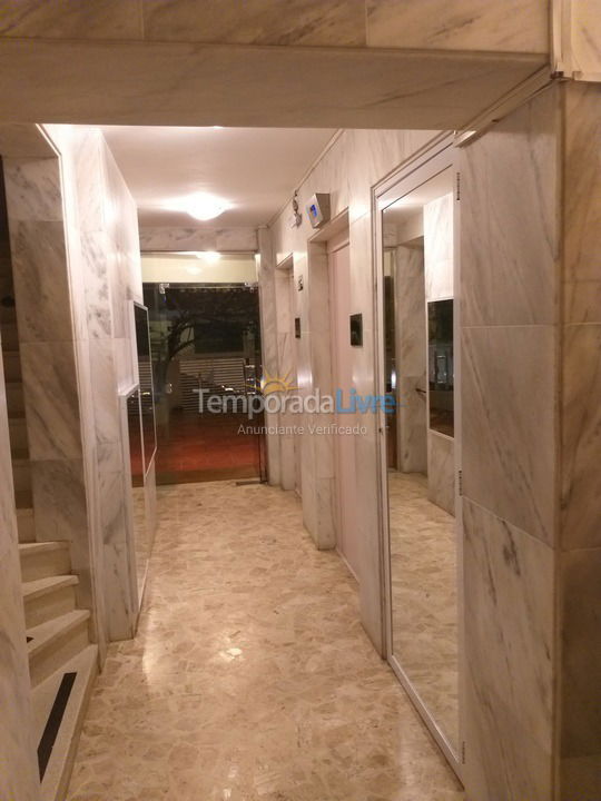 Apartamento para aluguel de temporada em Guarujá (Pitangueiras)