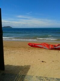 House 4suítes sand beach condo in Manguinhos, confortaconchego