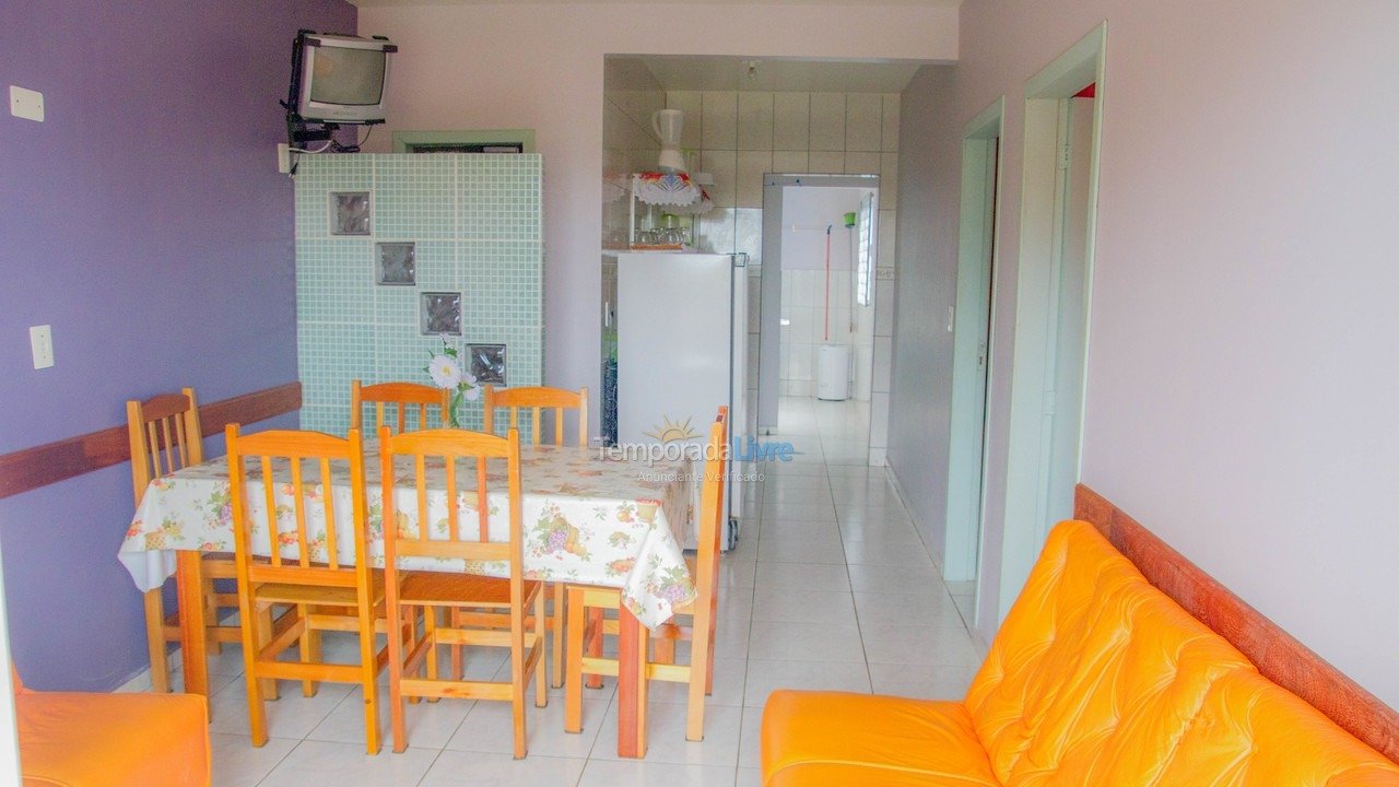 Apartment for vacation rental in Itapoá (Balneário Cambiju)