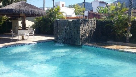 Charming Chalet - Pool / Barbecue / SalãoGames 80m from Enseada Beach