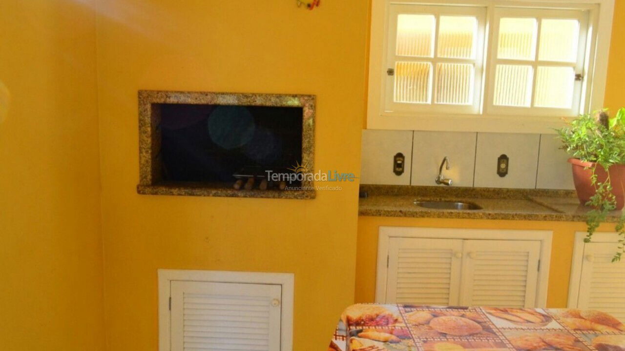 Casa para aluguel de temporada em Florianópolis (Ponta das Canas)