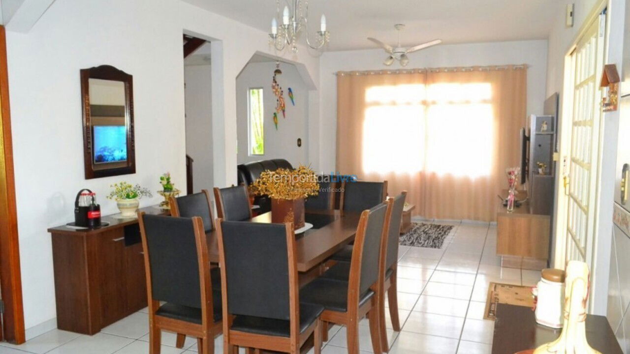 Casa para aluguel de temporada em Florianópolis (Ponta das Canas)