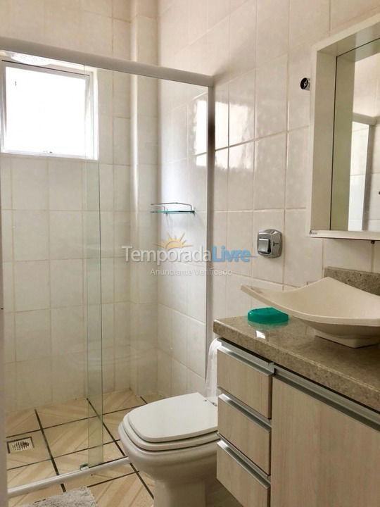 Apartamento para aluguel de temporada em Itapema (Meia Praia)