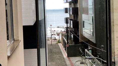 Apartamento para alugar em Itapema - Meia Praia