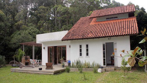 Casa c/ pátio privado na Praia da Ferrugem