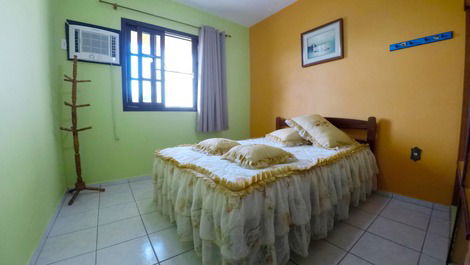 Family home with 1 or 2 bedroom apartments (economical)