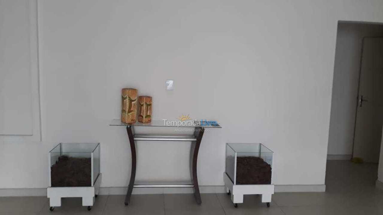 Apartamento para aluguel de temporada em Itapema (Meia Praia)