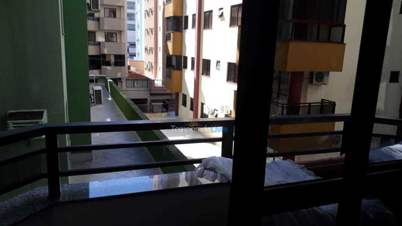 Apartamento para aluguel de temporada em Itapema (Meia Praia)