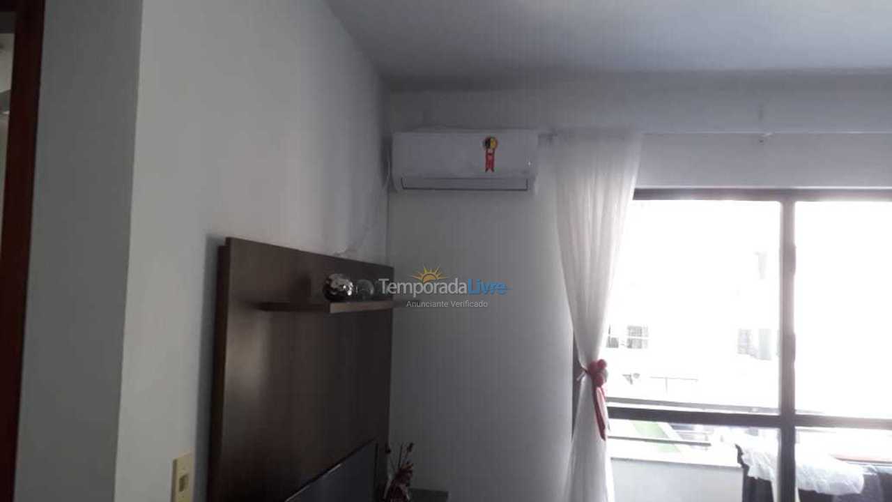Apartamento para aluguel de temporada em Itapema (Meia Praia)