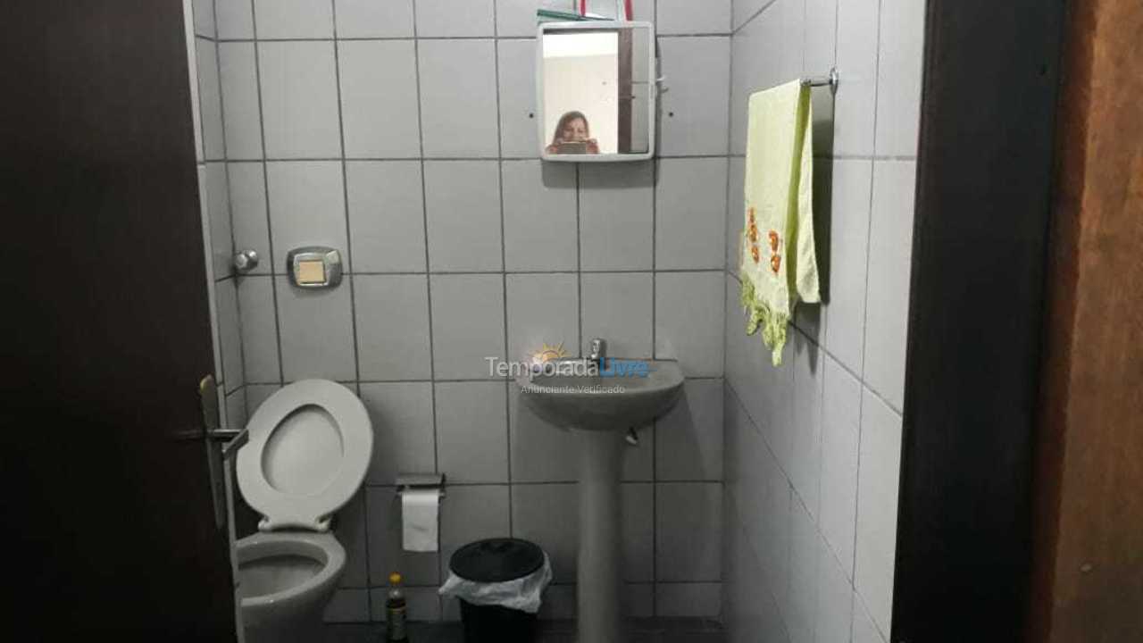 Apartamento para aluguel de temporada em Itapema (Meia Praia)