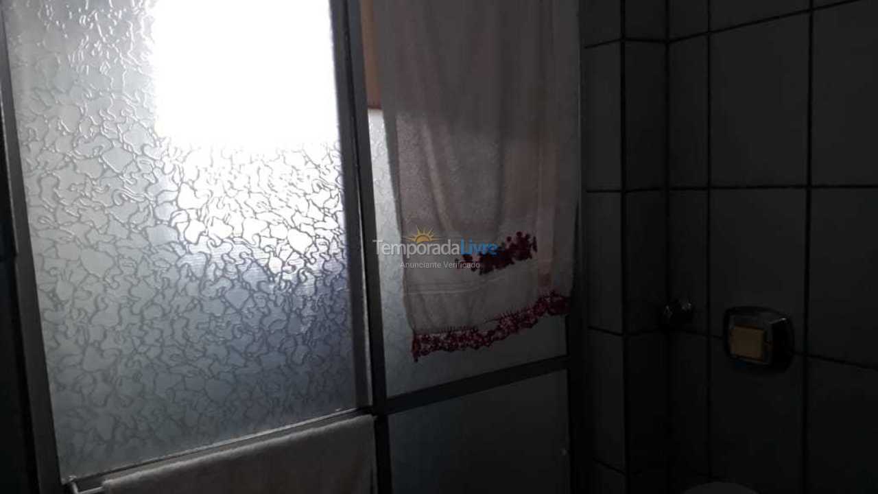 Apartamento para aluguel de temporada em Itapema (Meia Praia)