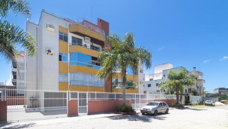 APARTAMENTO * 3 DORMITORIOS * 170 mts de Praia de Mariscal.