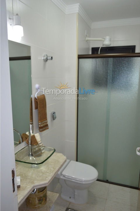 Apartment for vacation rental in Guarujá (Praia do Tombo)