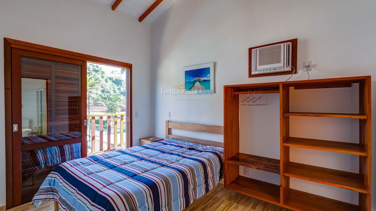 Casa para alquiler de vacaciones em Ubatuba (Praia do Lázaro)
