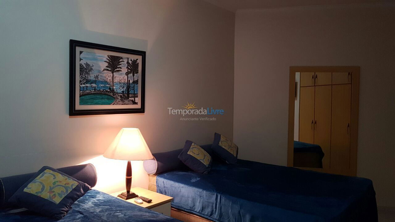 Apartment for vacation rental in Ubatuba (Praia das Toninhas)