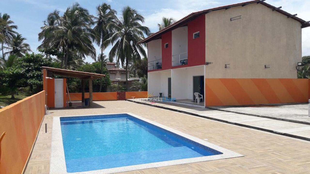 Casa para aluguel de temporada em Ilhéus (Cond Aguas de Olivenca)