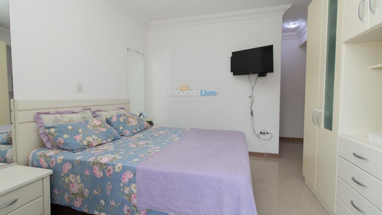 Apartment for vacation rental in Itapema (Meia Praia)