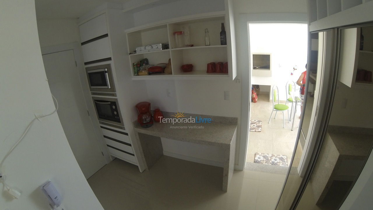 Apartamento para alquiler de vacaciones em Itapema (Meia Praia)