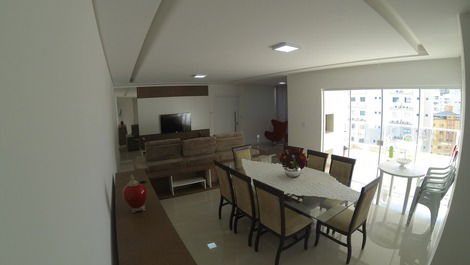 AP-017 ESPACIO Y CONFORT EN UN SOLO APARTAMENTO PARA 10 PERSONAS