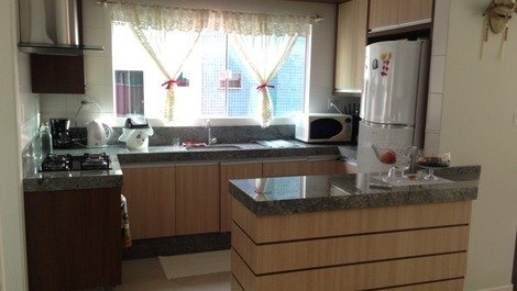 Beautiful 04 Bedroom Apartment for your family !!