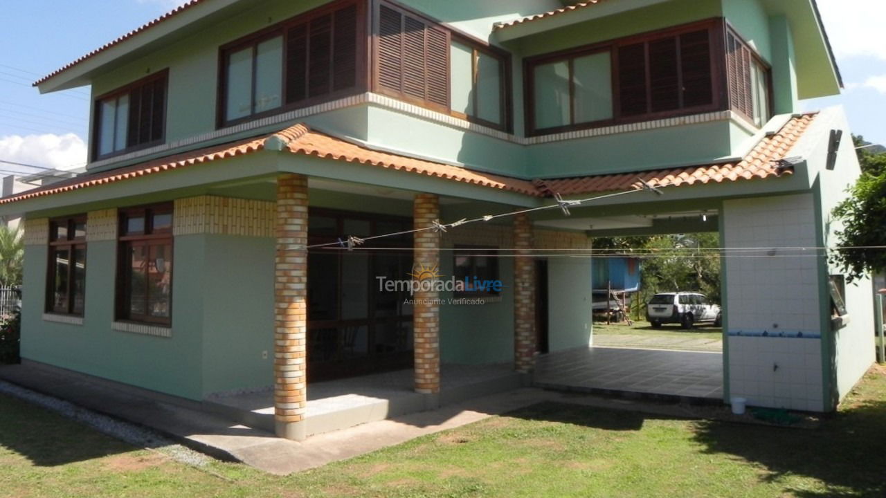 Casa para alquiler de vacaciones em Florianopolis (Campeche)