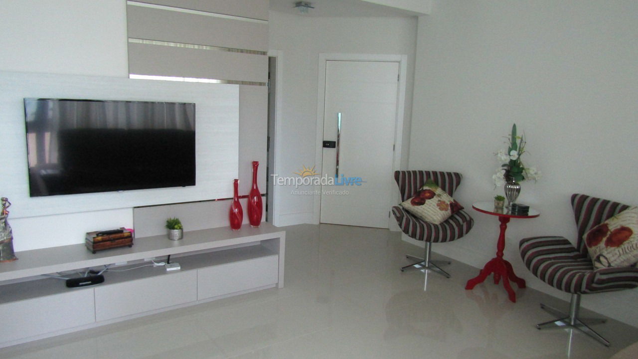 Apartment for vacation rental in Itapema (Meia Praia)