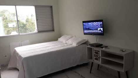 Studio in Ubatuba-Pé na Areia-Cond.Wembley Valley