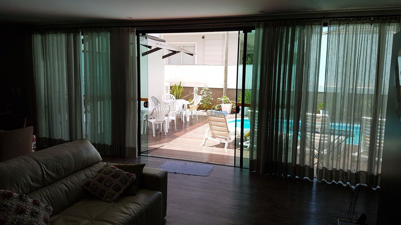 House for vacation rental in Florianopolis (Jurerê Internacional)