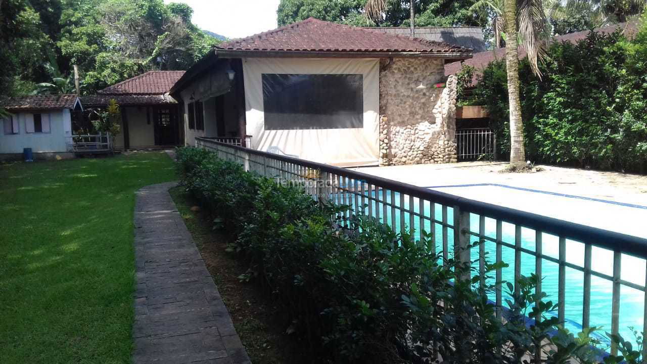 Casa para aluguel de temporada em São Sebastião (Boiçucanga)