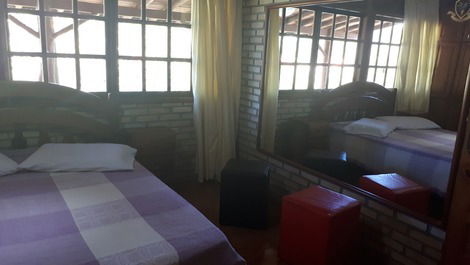 Hermosa casa de 5 dormitorios, 03 baños! Capacidad para 13 personas en camas