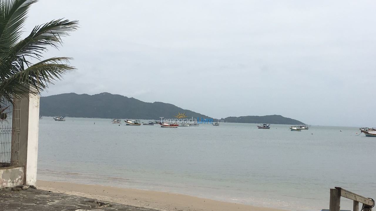 Casa para alquiler de vacaciones em Bombinhas (Praia de Zimbros)