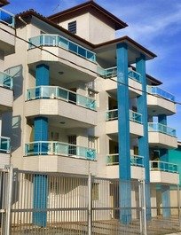1 bedroom apartment only 100m from the beach !!