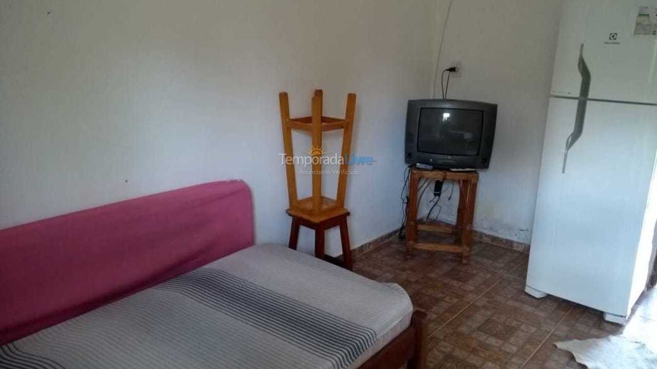 Apartamento para aluguel de temporada em Ubatuba (Praia de Itamambuca)