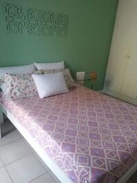 FLAT IN GUARUJÁ TO 70M FROM THE BEACH. THE BEST OF PITANGUEIRAS.