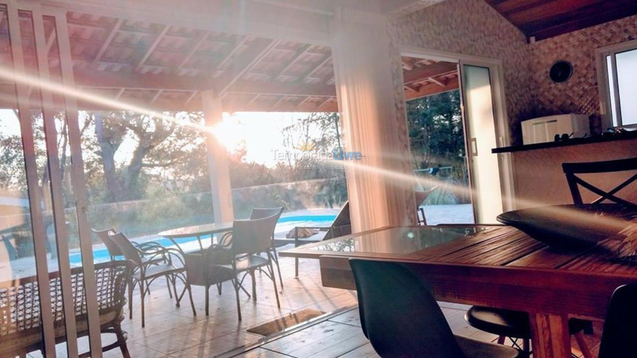 Granja para alquiler de vacaciones em Atibaia (Belvederes)