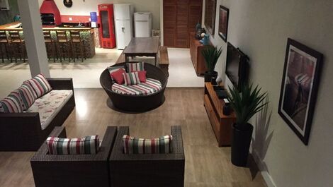 Estupenda casa en Camburi para familia numerosa
