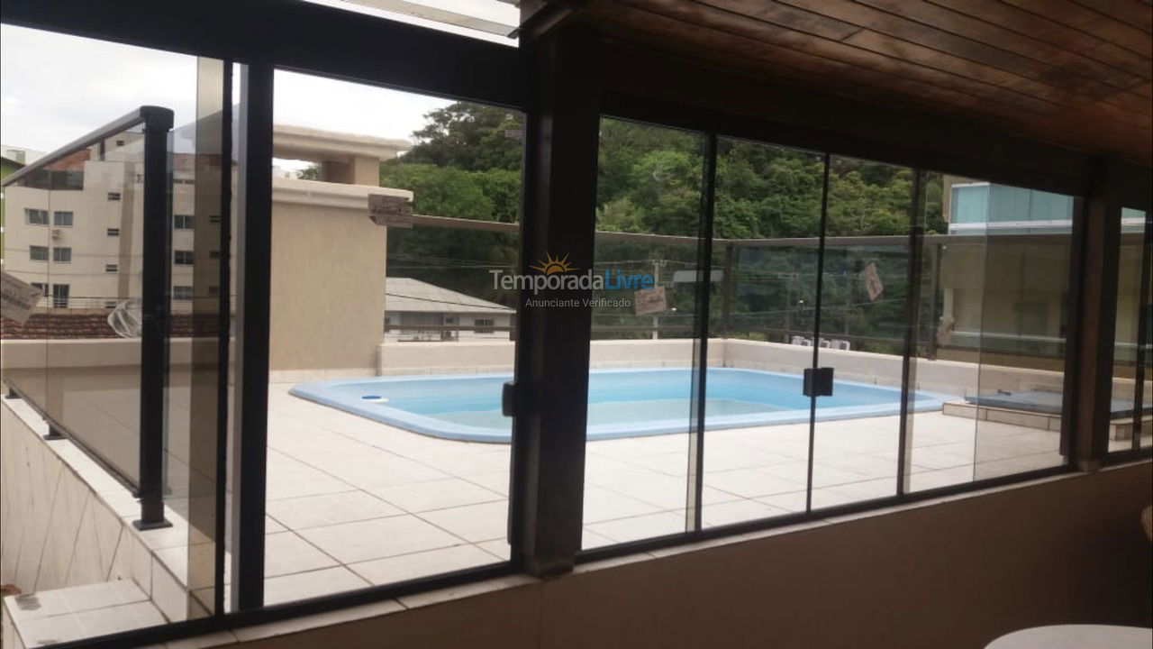 Apartment for vacation rental in Bombinhas (Praia de Bombinhas)