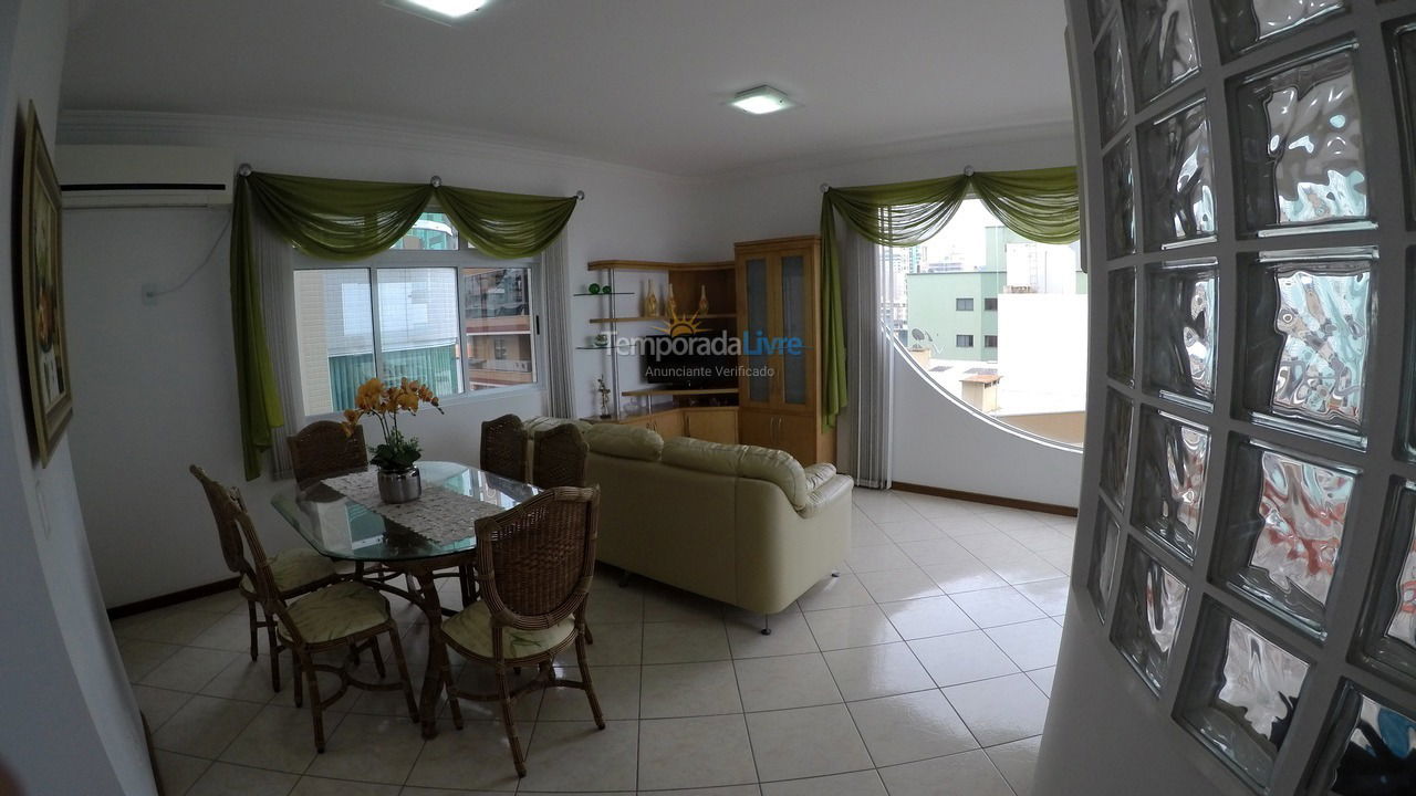 Apartment for vacation rental in Itapema (Meia Praia)