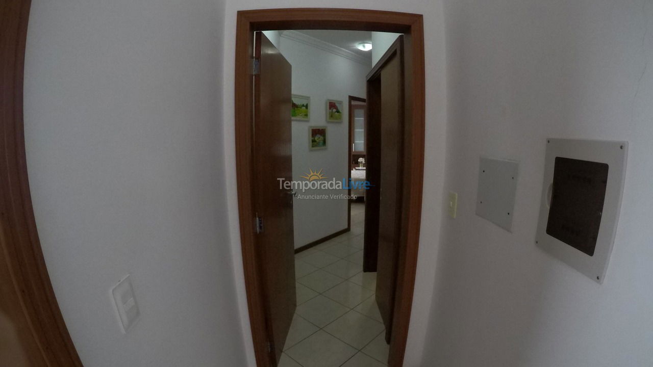 Apartment for vacation rental in Itapema (Meia Praia)