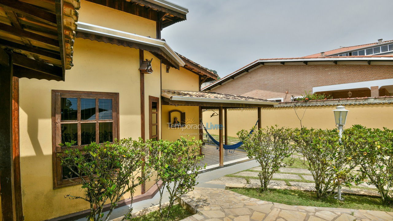 Casa para aluguel de temporada em Ubatuba (Praia Grande)