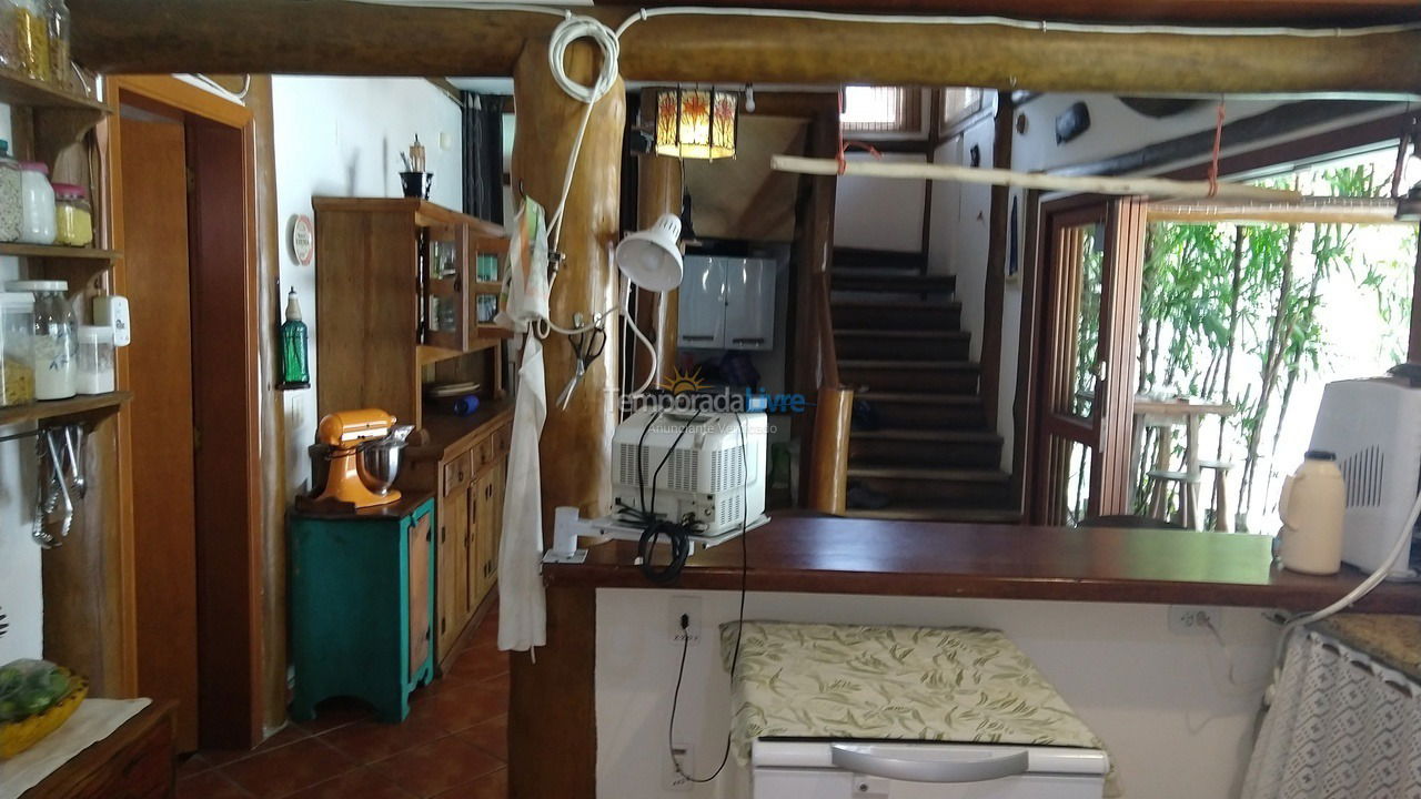Casa para aluguel de temporada em São Sebastião (Guaecá)