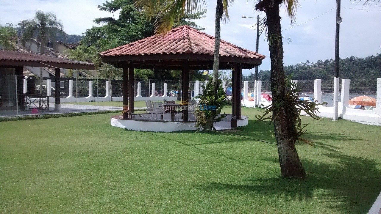 Casa para alquiler de vacaciones em Ubatuba (Praia do Lázaro)