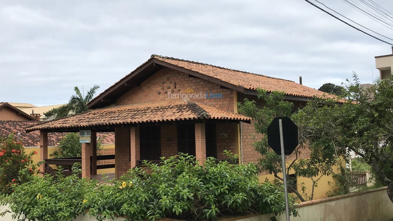 Casa para alquiler de vacaciones em Bombinhas (Praia de Bombinhas)