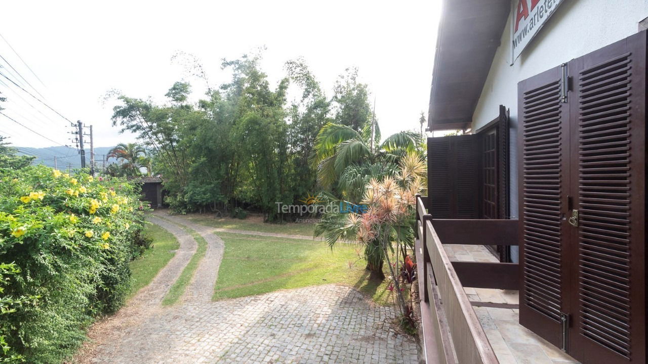 Casa para aluguel de temporada em Porto Belo (Centro)