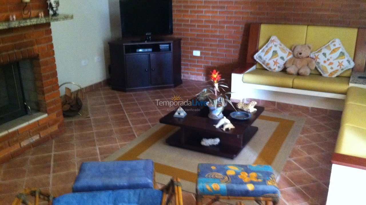 Casa para aluguel de temporada em Guarujá (Praia do Pernambuco)